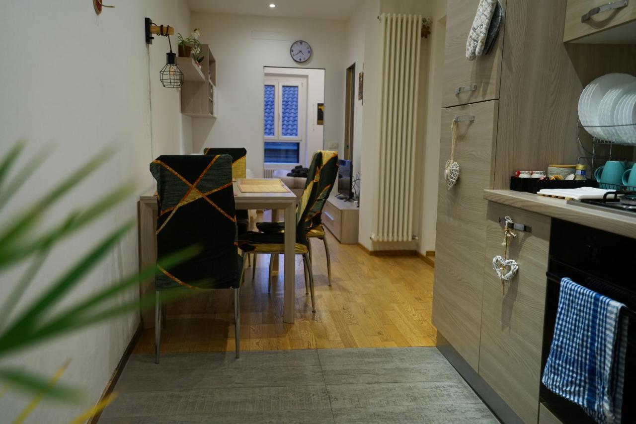 Fast Wifi E Netflix -- Centro Di Rho Vicino Stazione Apartment Bagian luar foto